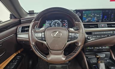 ES300h 7th Generation