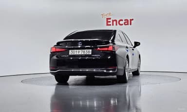 ES300h 7th Generation