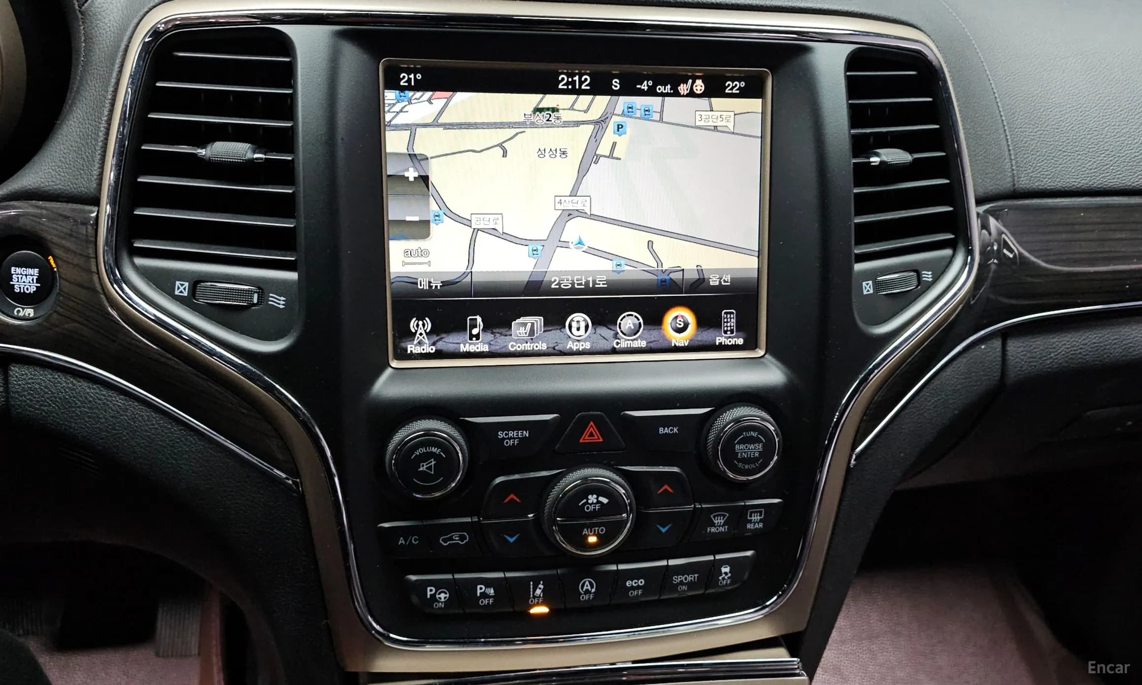Grand Cherokee