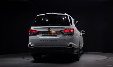 Korando Turismo