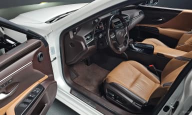 ES300h 7th Generation