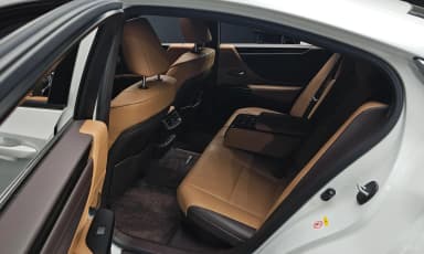 ES300h 7th Generation