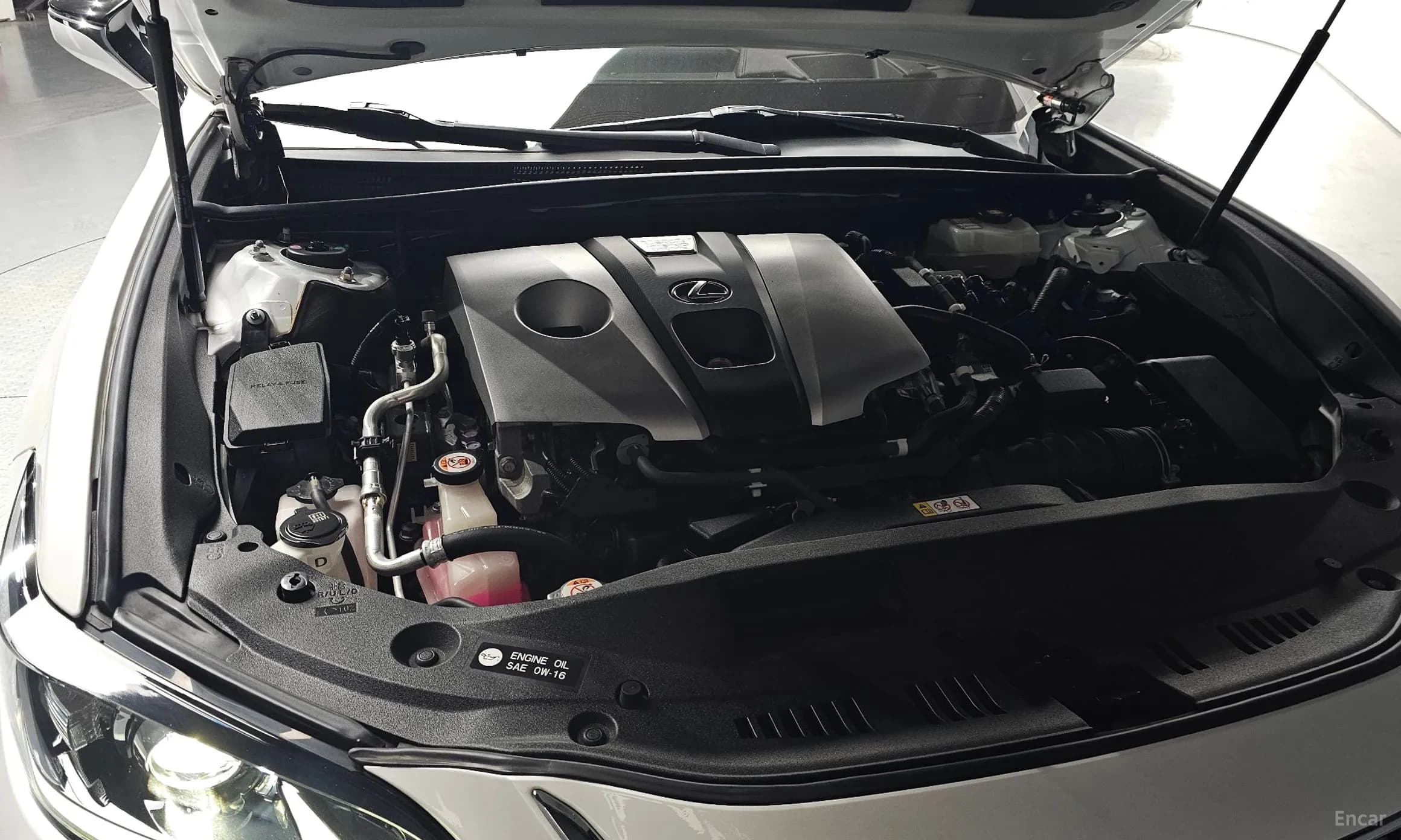 ES300h 7th Generation