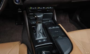 ES300h 7th Generation