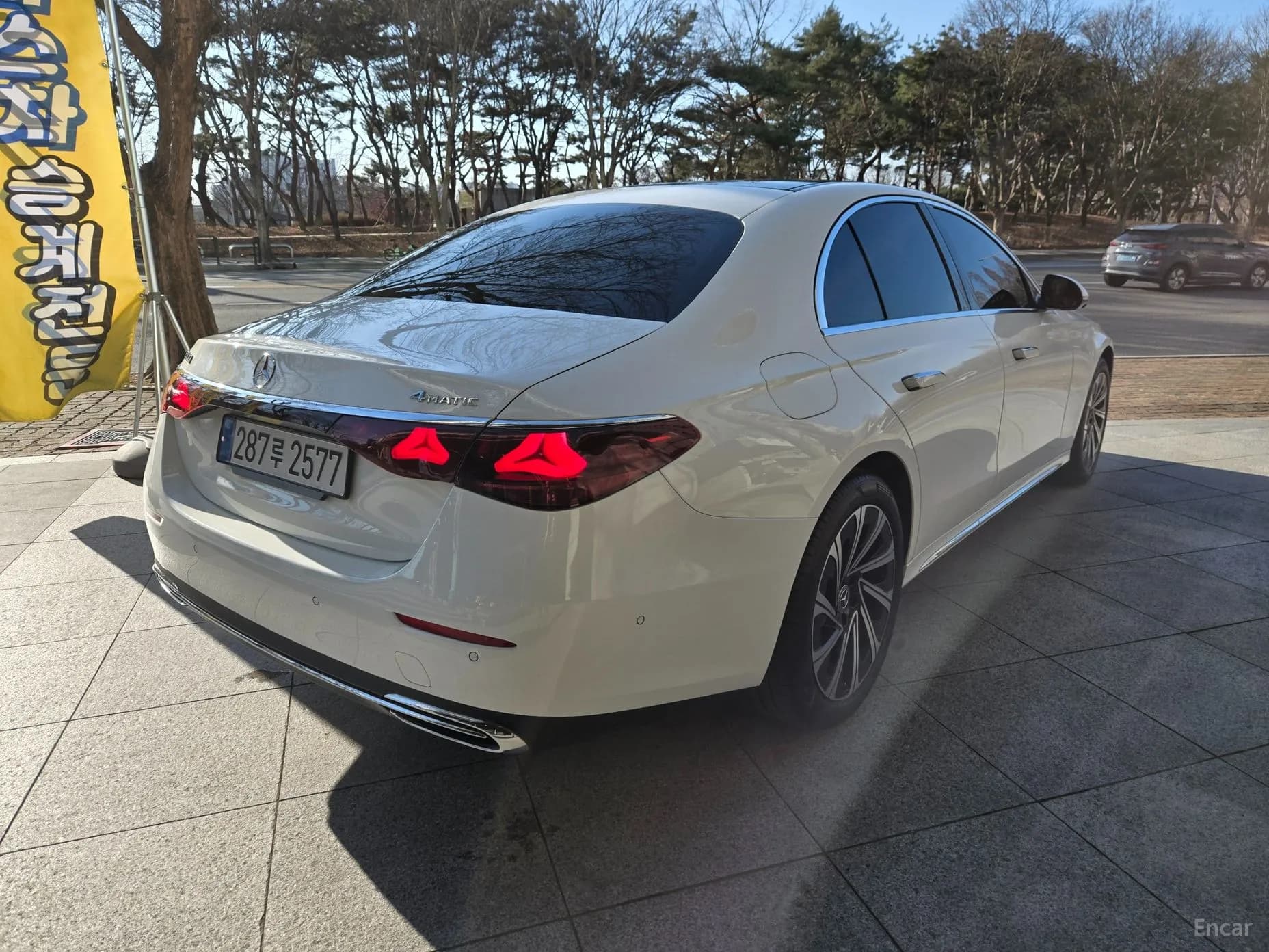 E-Class W214