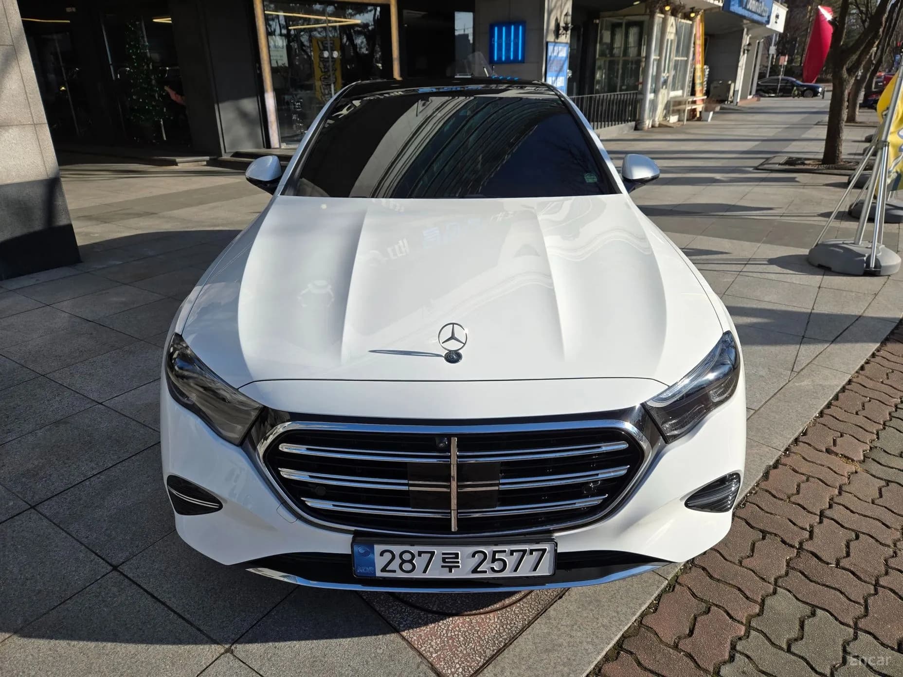 E-Class W214