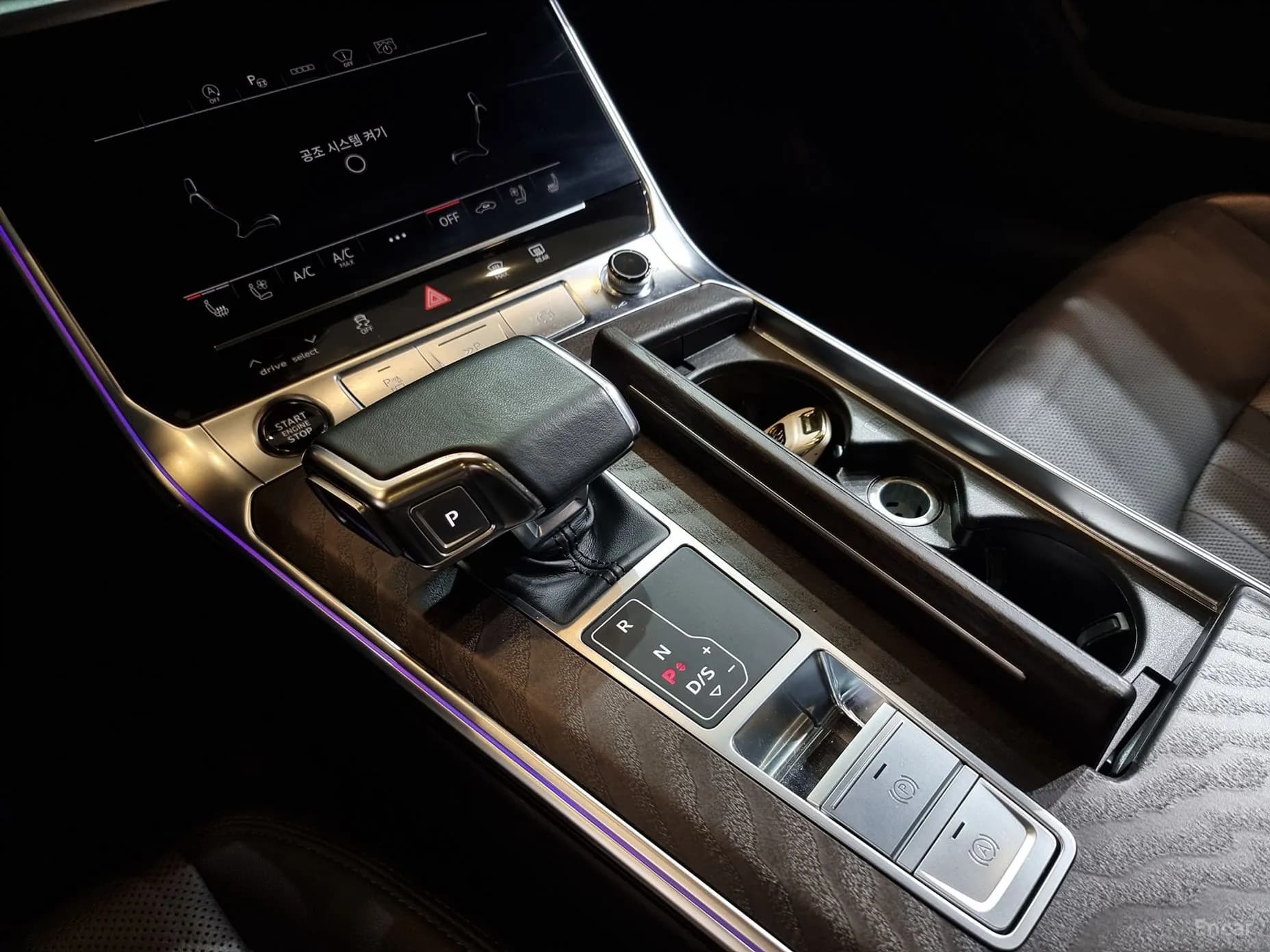A6 (C8)