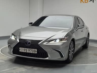 ES300h 7th Generation