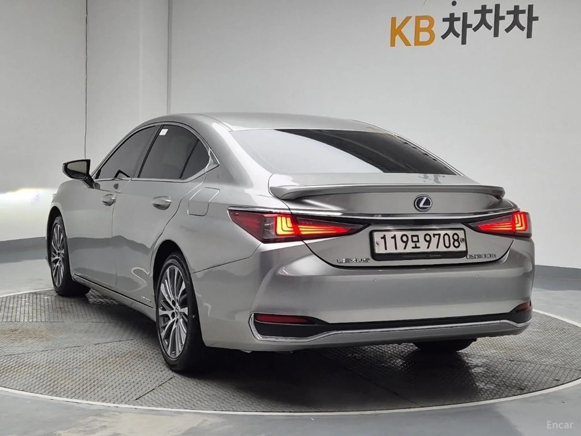 ES300h 7th Generation