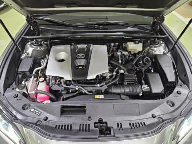 ES300h 7th Generation