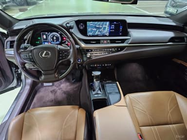 ES300h 7th Generation