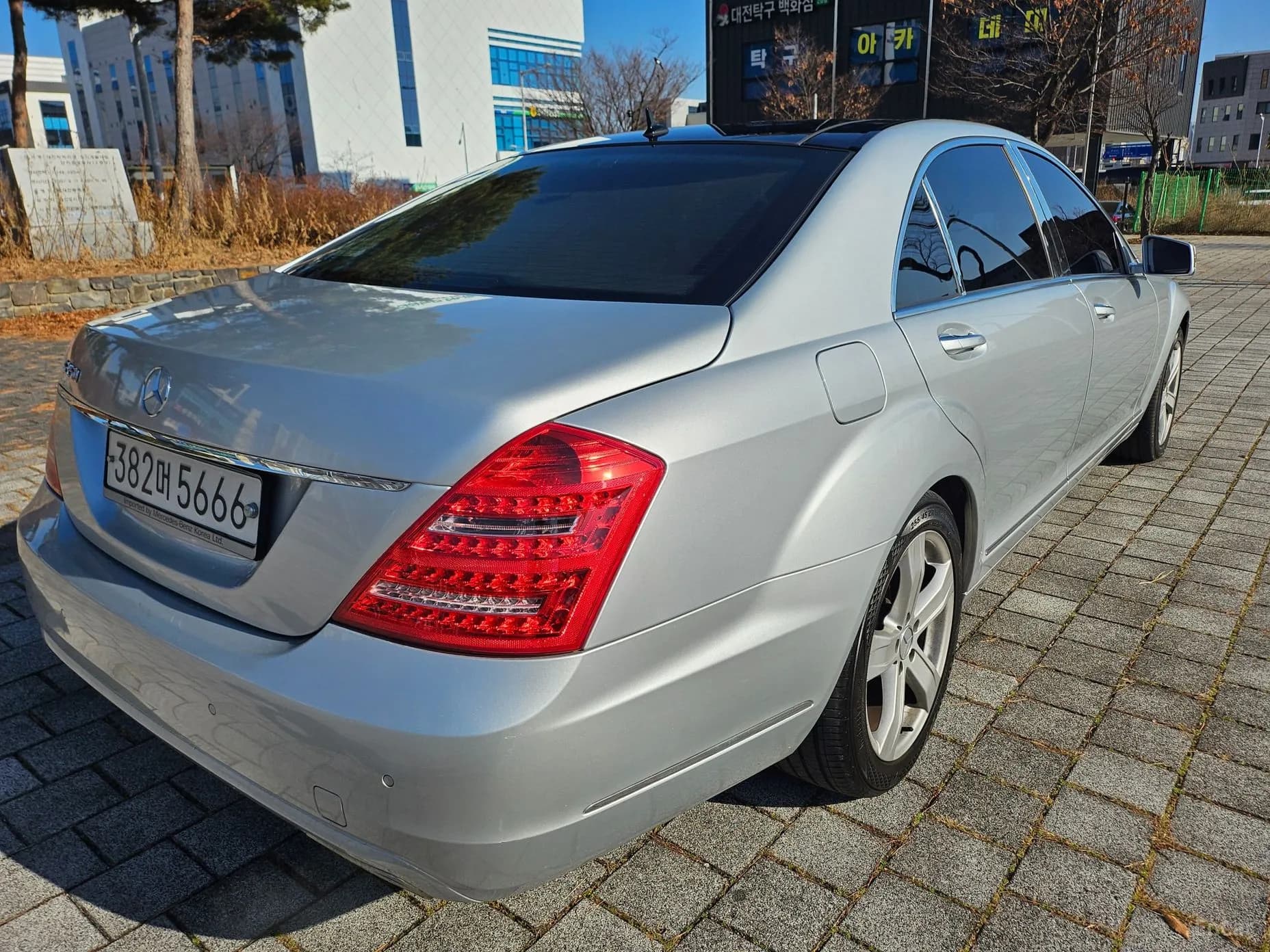 S-Class W221