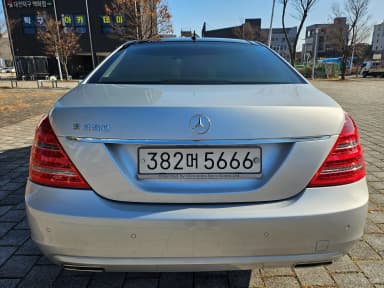 S-Class W221