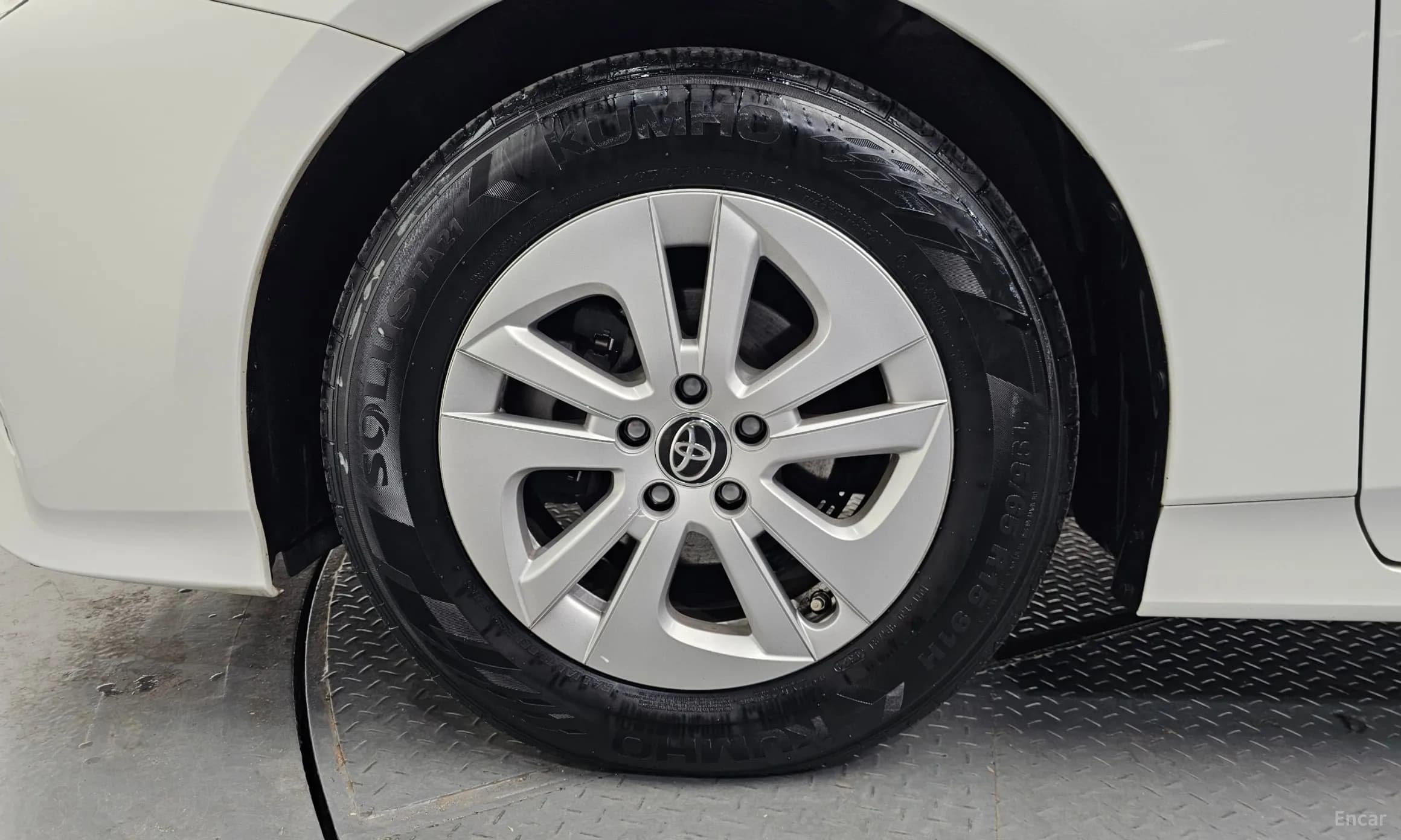 Prius 4th Generation