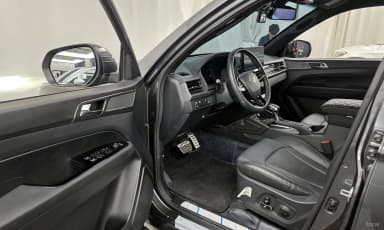 Rexton Sports Khan