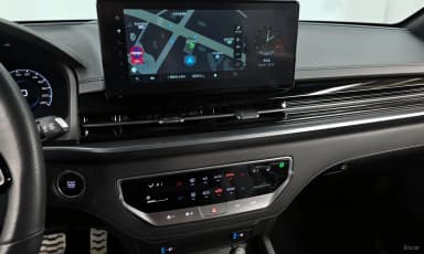 Rexton Sports Khan