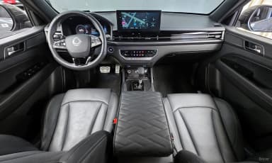 Rexton Sports Khan