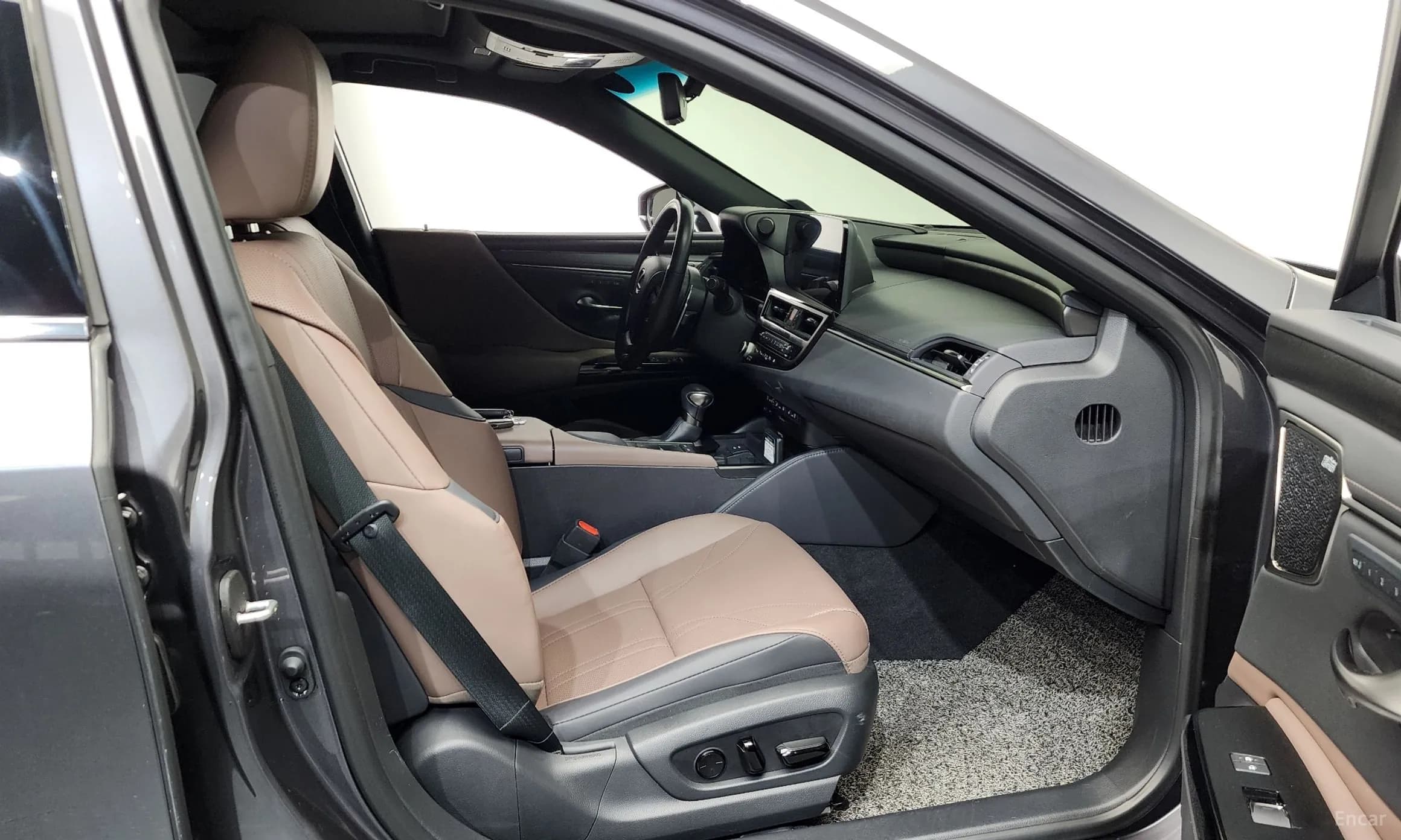 ES300h 7th Generation