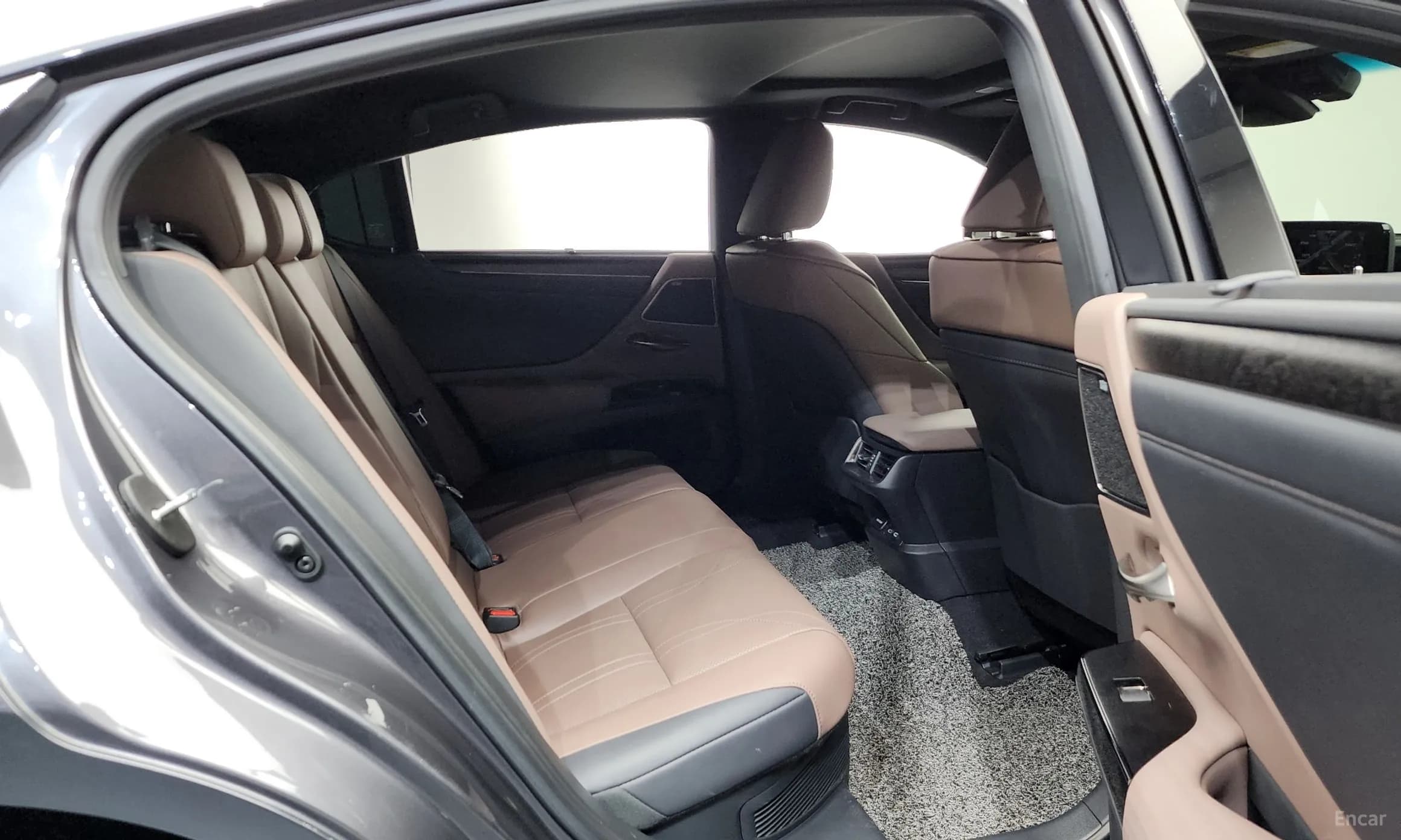 ES300h 7th Generation