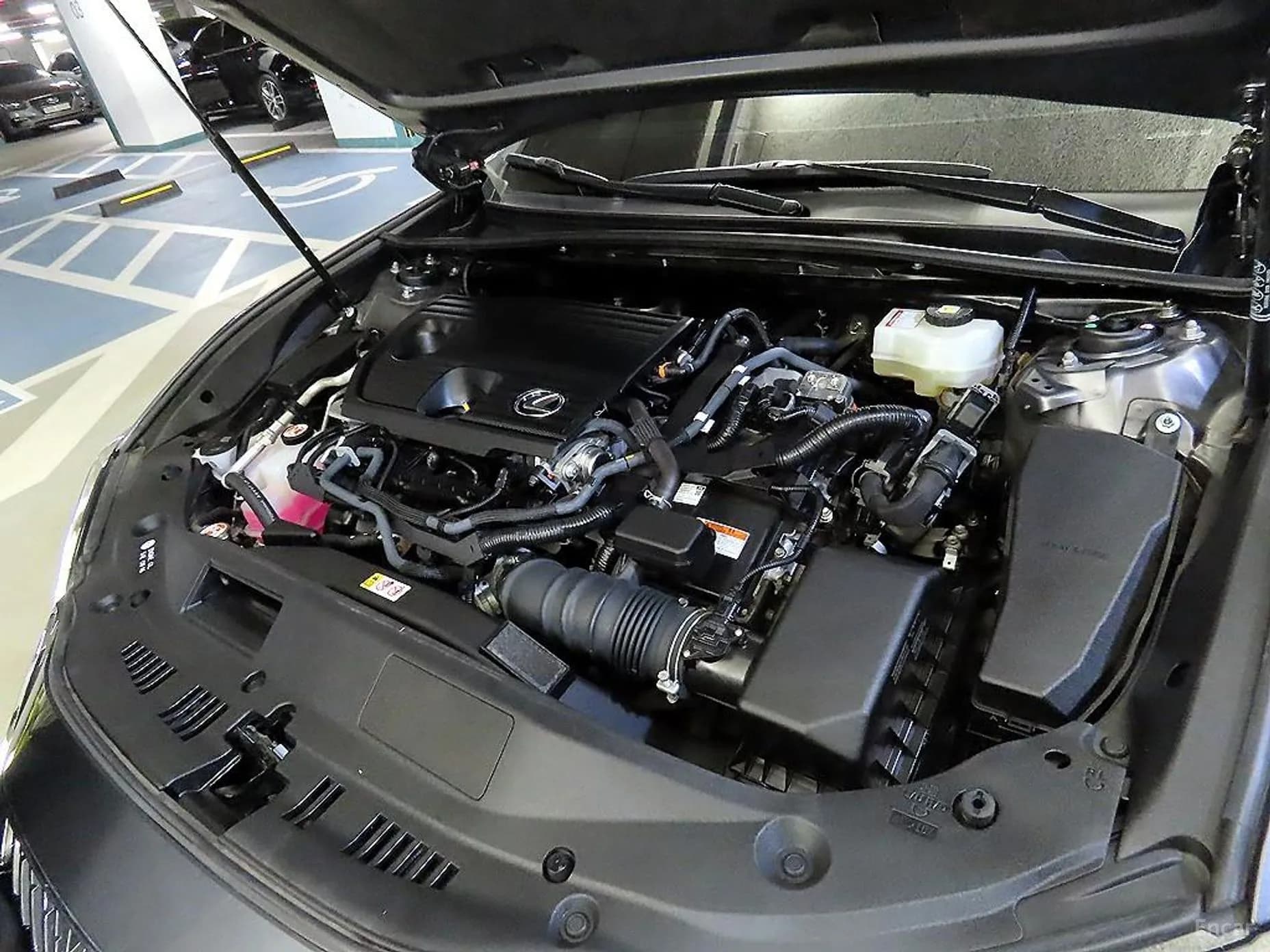 ES300h 7th Generation