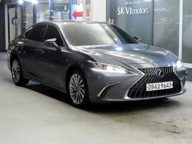 ES300h 7th Generation