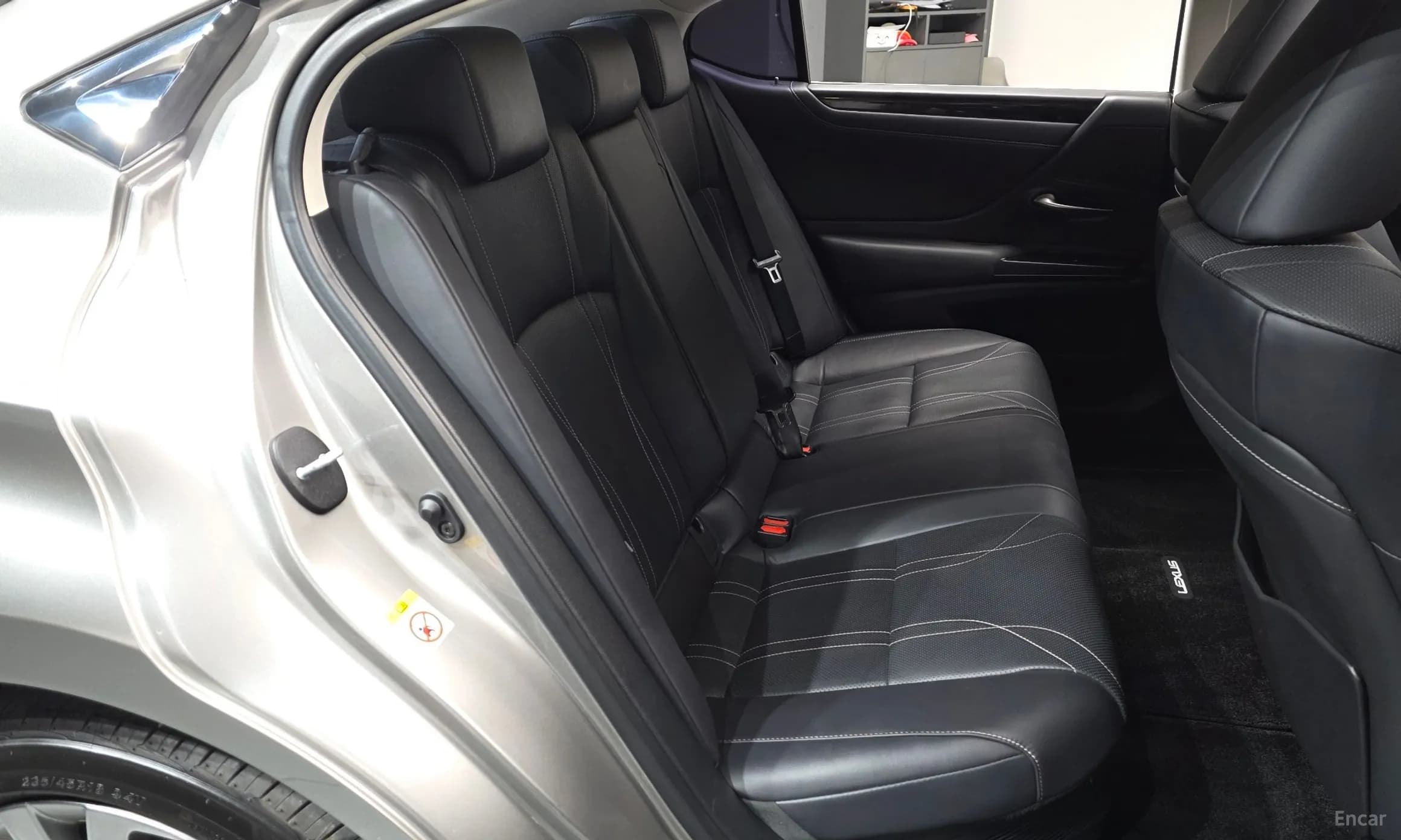 ES300h 7th Generation