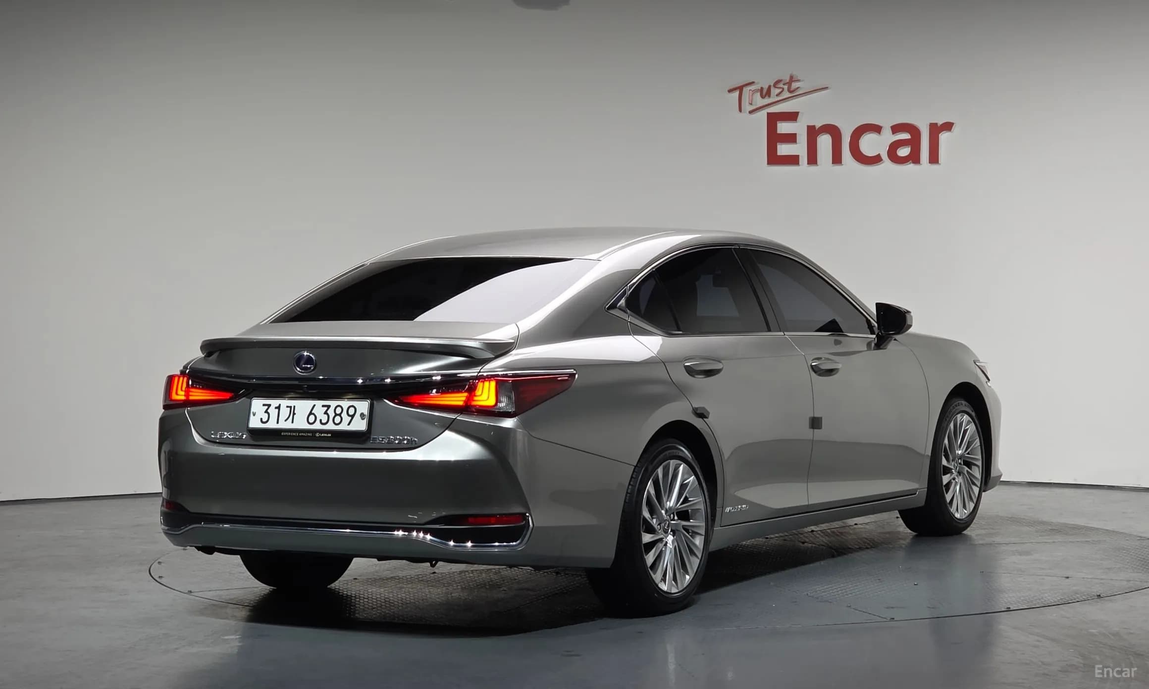 ES300h 7th Generation