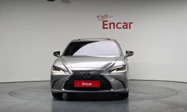 ES300h 7th Generation