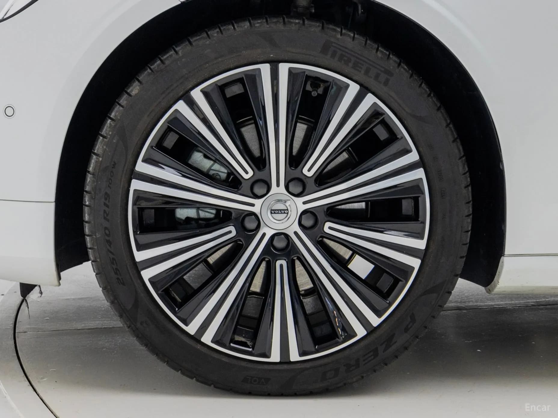S90