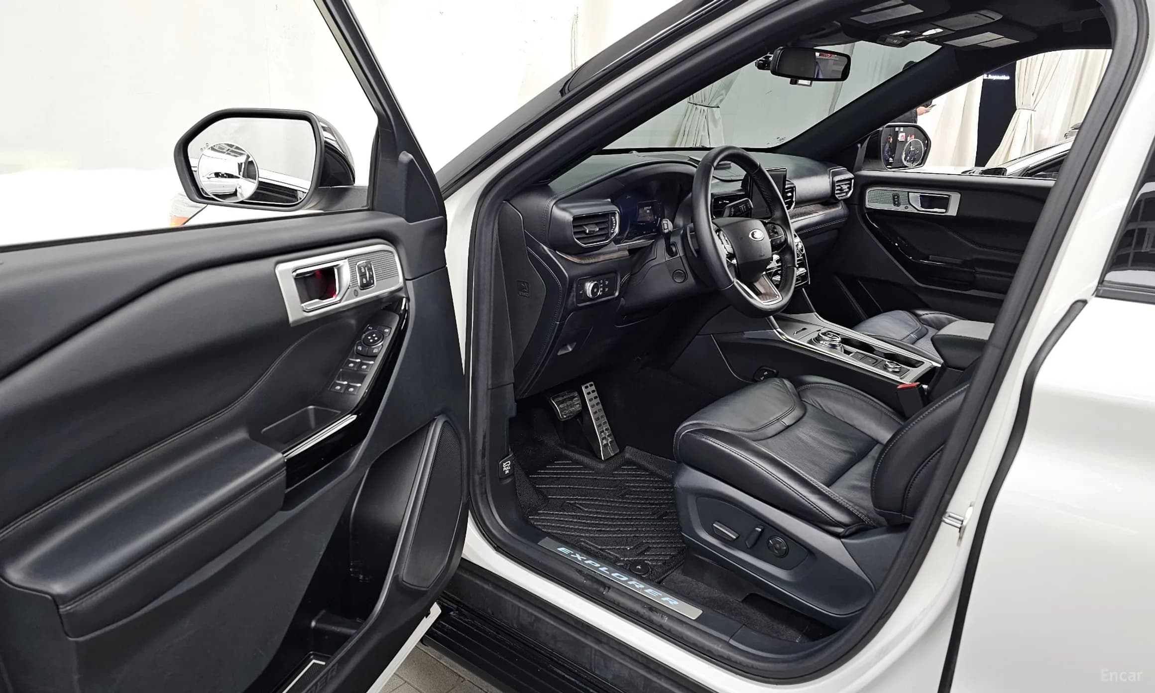 Explorer 6th Generation