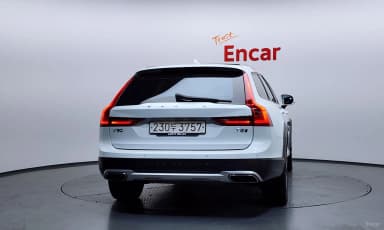 V90 Cross Country