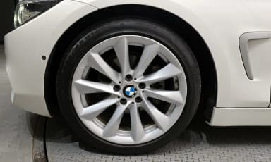 Series 4 (F32)