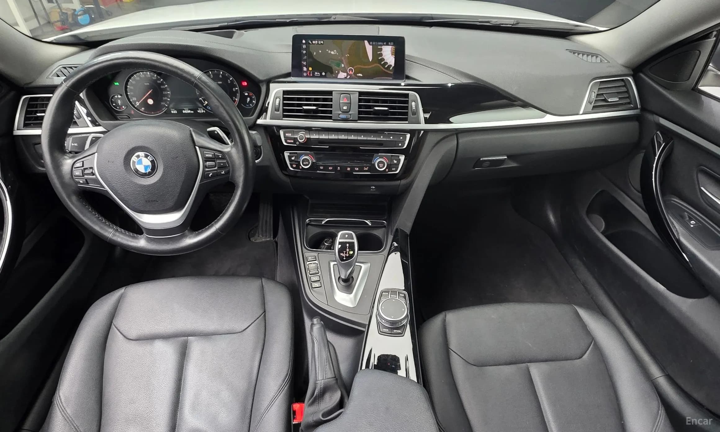 Series 4 (F32)