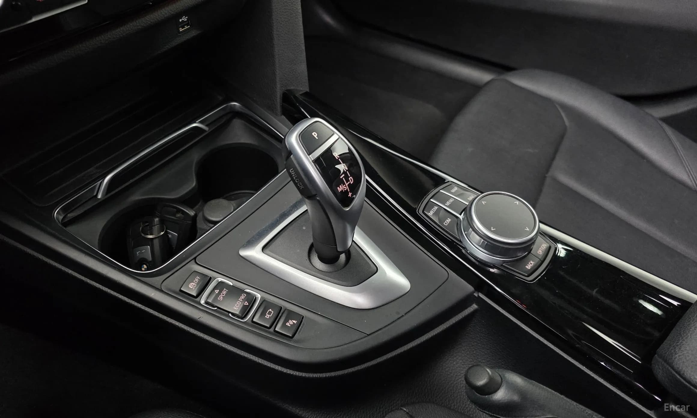 Series 4 (F32)