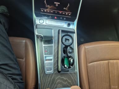 A6 (C8)