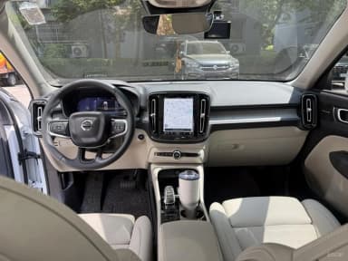 XC40