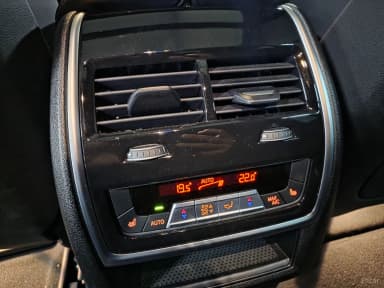 X6 (G06)