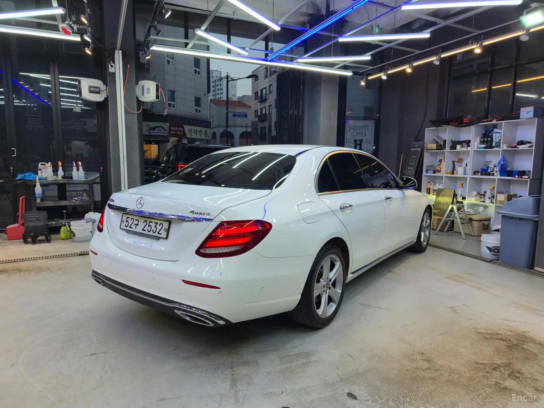 E-Class W213