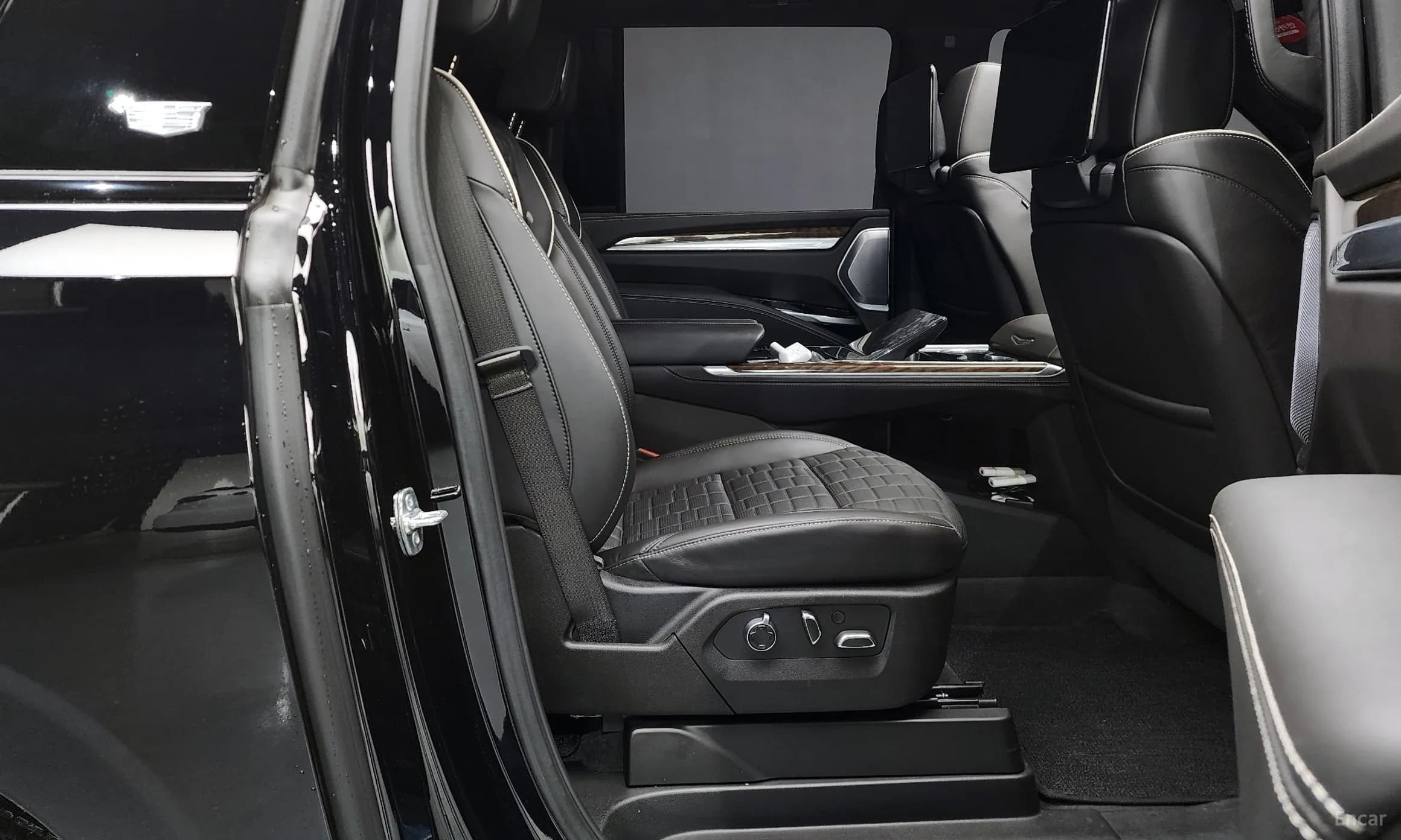 Escalade 5th Generation