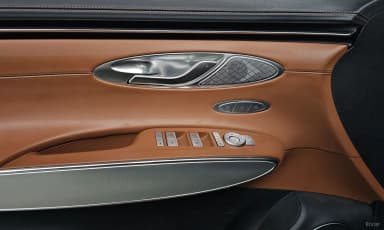 GV70