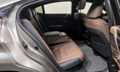 ES300h 7th Generation