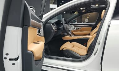 S90