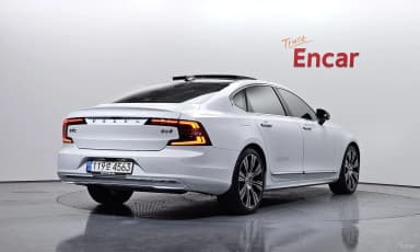 S90