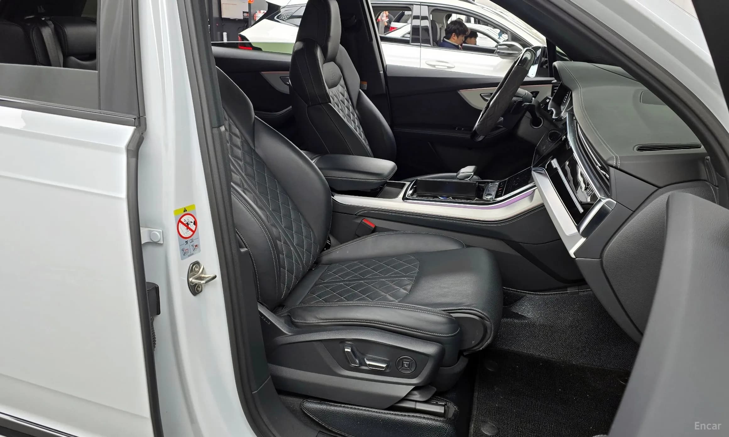 Q7 (4M)