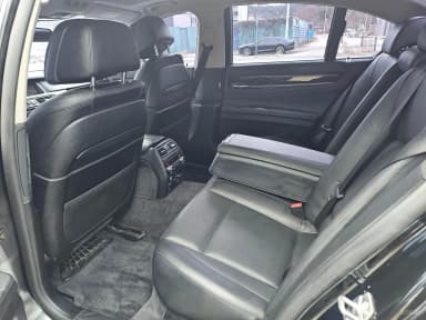 7 Series (F01)