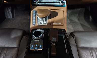 G90