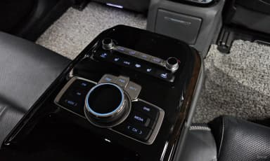 G90
