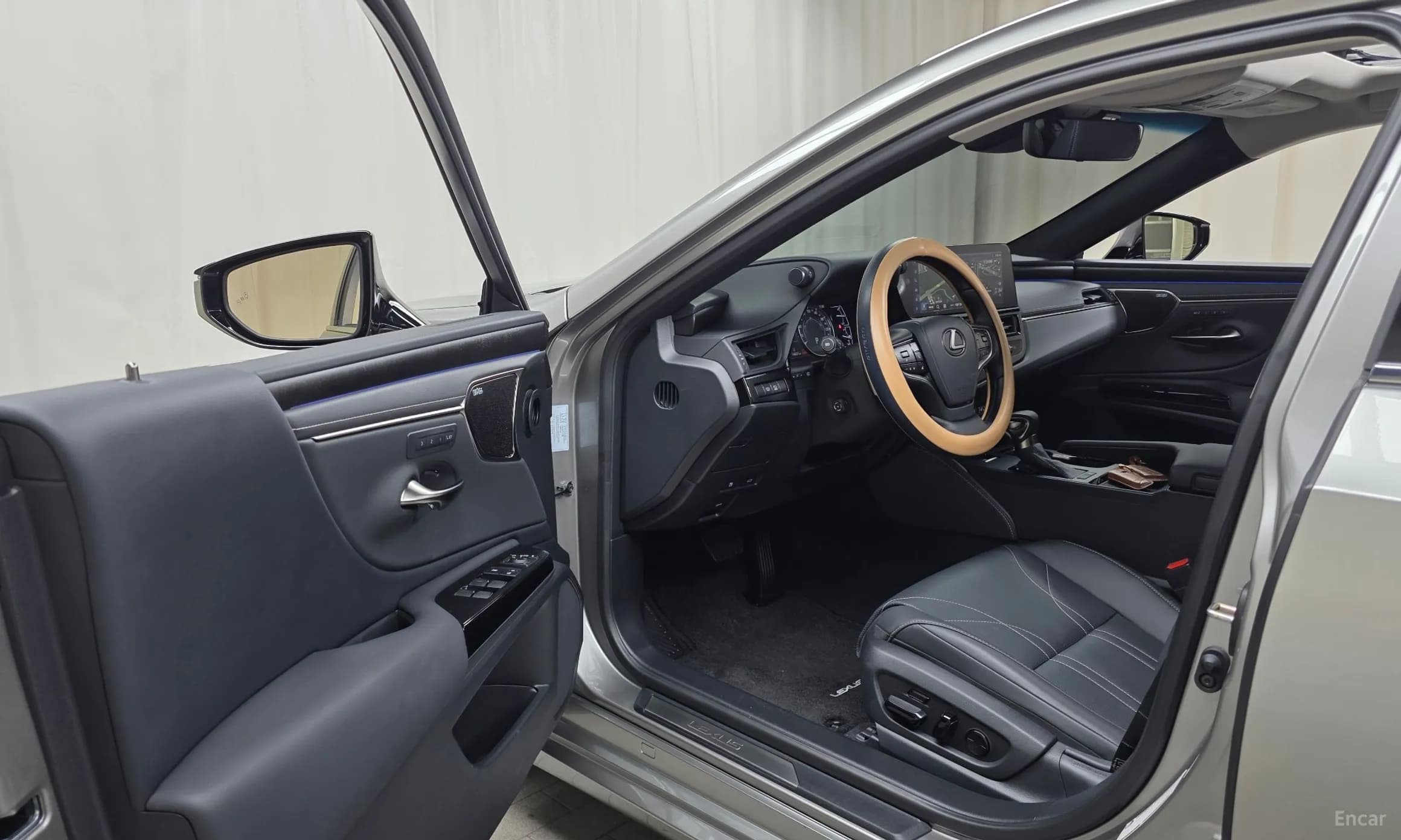 ES300h 7th Generation