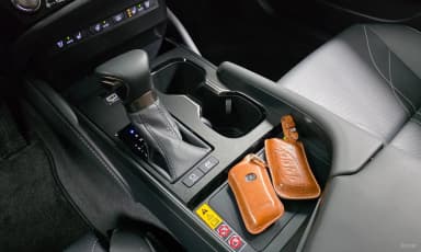 ES300h 7th Generation