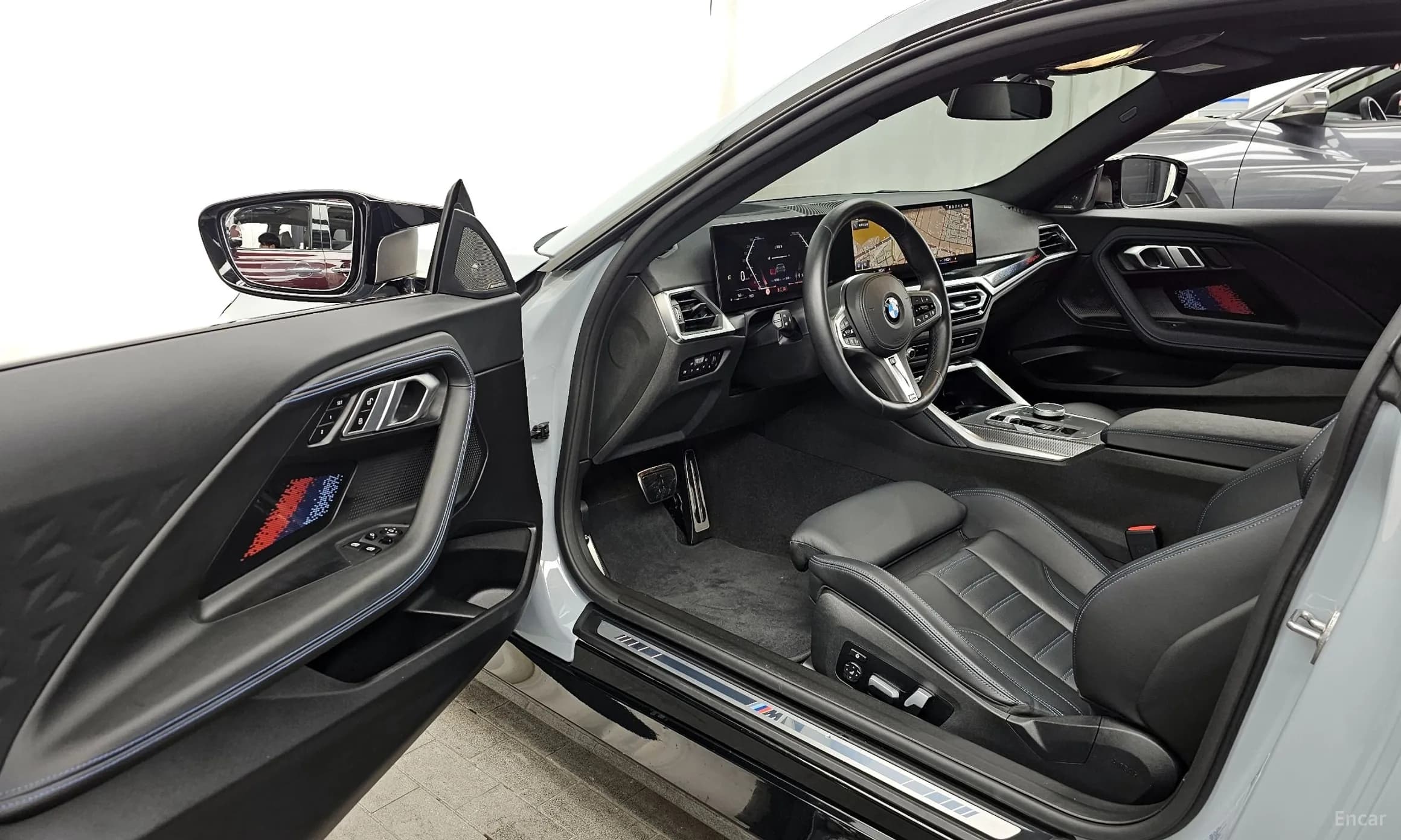 2 Series (G42)